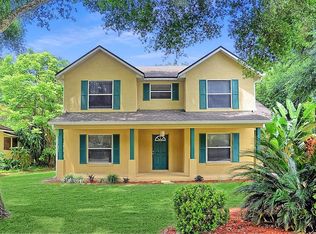 110 W Oakland Ave, Oakland, FL 34760