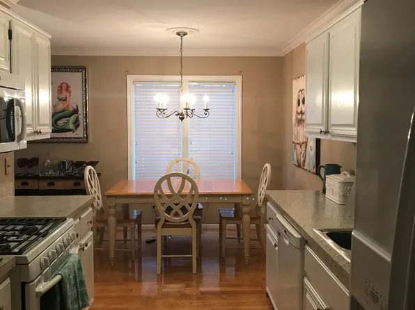 4896 Royal Cv, Shelby Township, MI 48316