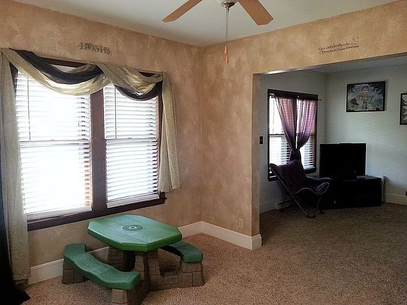 living room/ dining roon