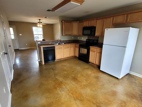 3rd image of 1522 McLemore St APT D