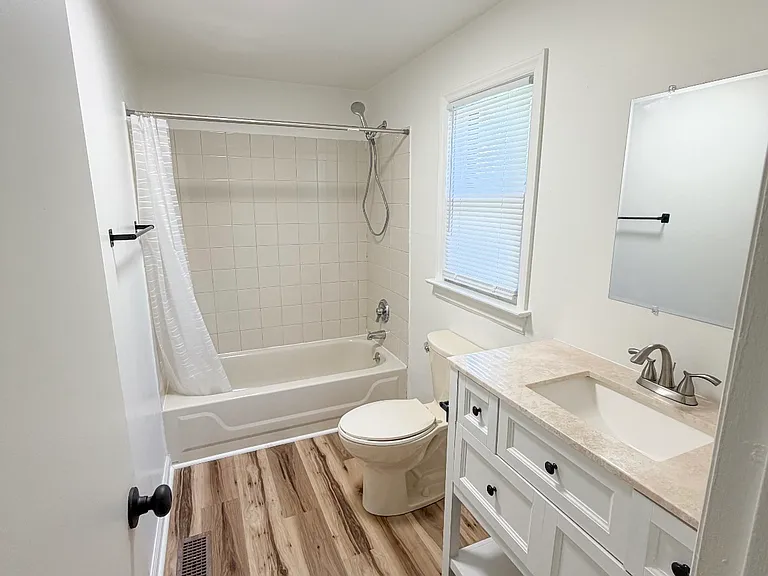 607 Moorman Ave NW — Photo 19