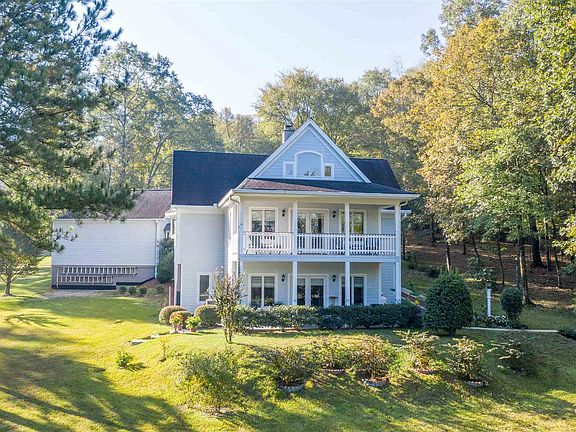 2nd image of 1091 Meadow Dr