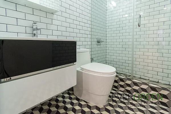 Rented by ERNY LLC | media 15