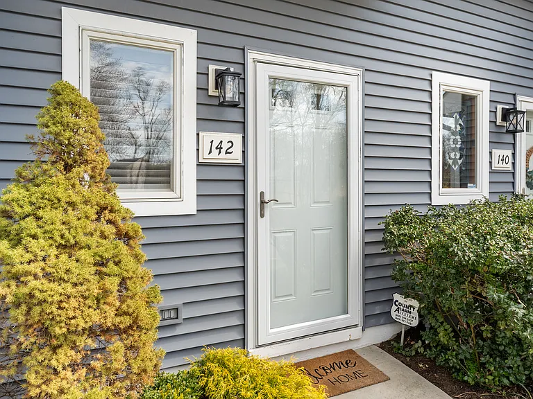 142 Shore Dr — Photo 24