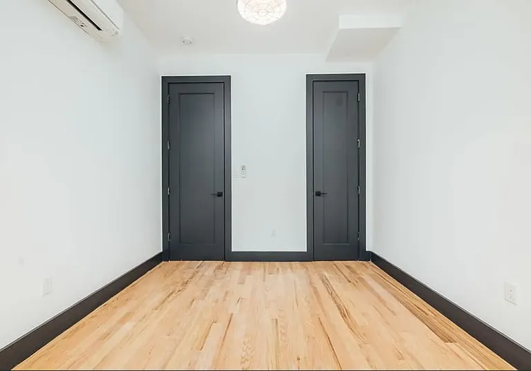 919 Gates Ave #2 — Photo 5