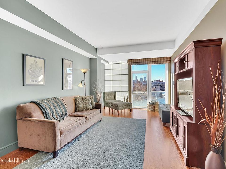 1st image of 21-24 30th Ave #6E