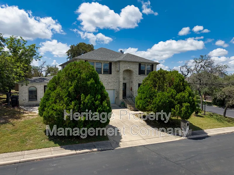 4 bed, 3.5 bath, 3226 sqft, $2,650 — Photo 2