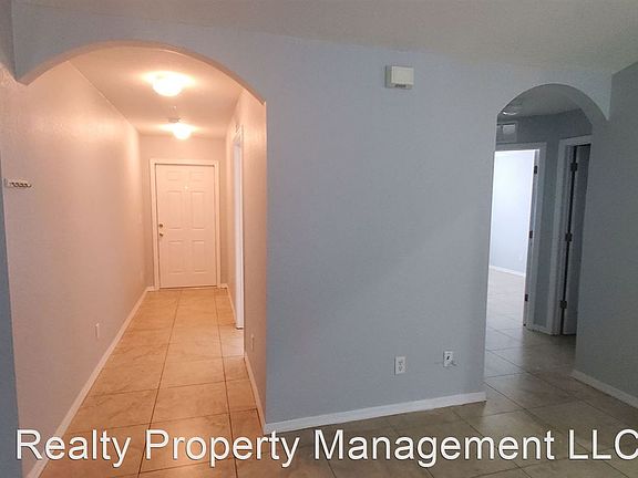 3rd image of 340 Rockland St