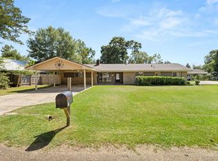 111 Henderson St, Deridder, LA 70634