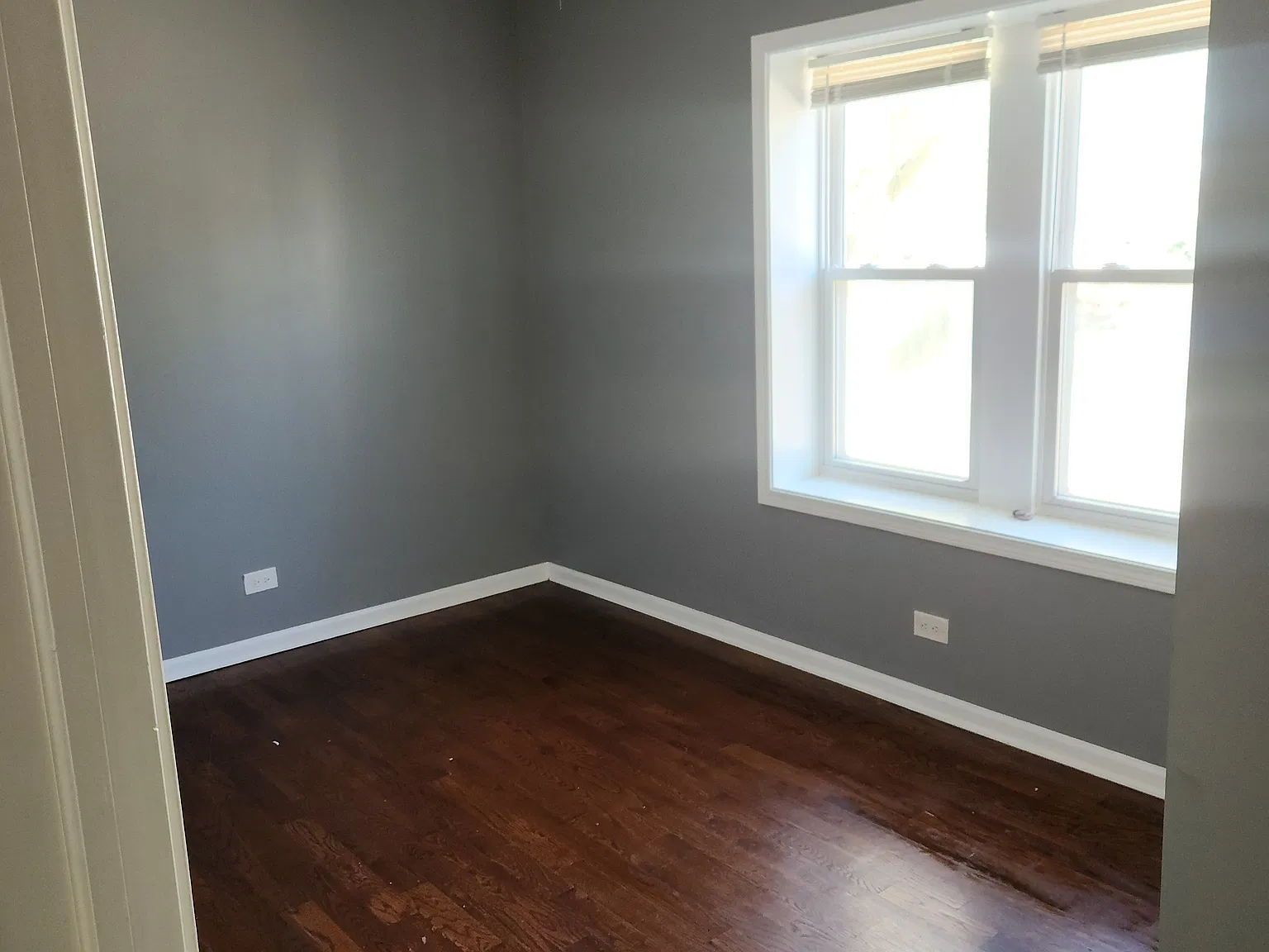2 bed, 1000 sqft, $1,750 — Photo 2