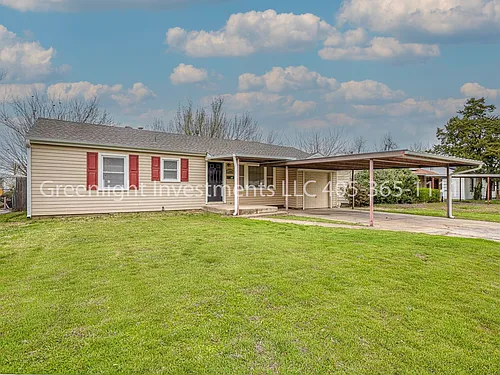 1509 Oelke Dr Photo 1