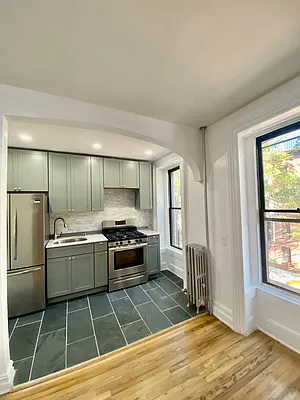 Rented by CMV Realty Inc. | media 14