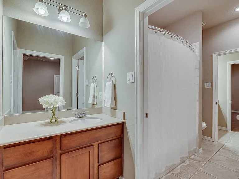 2816 Lubbock Ave — Photo 26