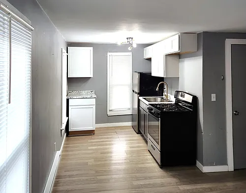 31 Lake Ave #2L Photo 1
