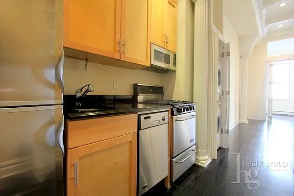 Rented by Hecht Group | media 23