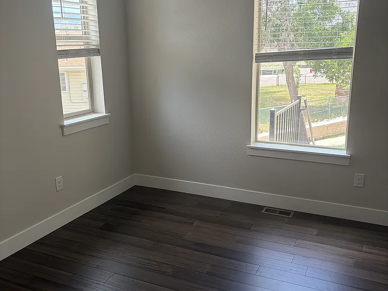 Main level office