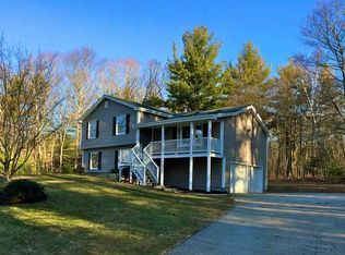 264 Old Oxford Rd, North Smithfield, RI 02896