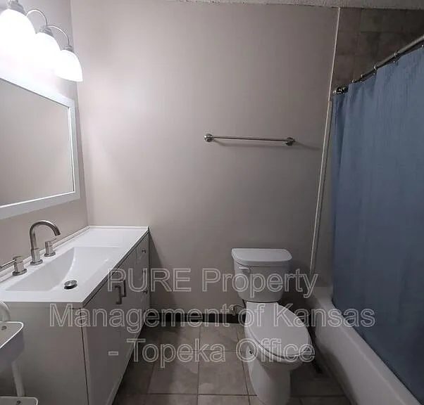 2605 SW Osborn Rd — Photo 4