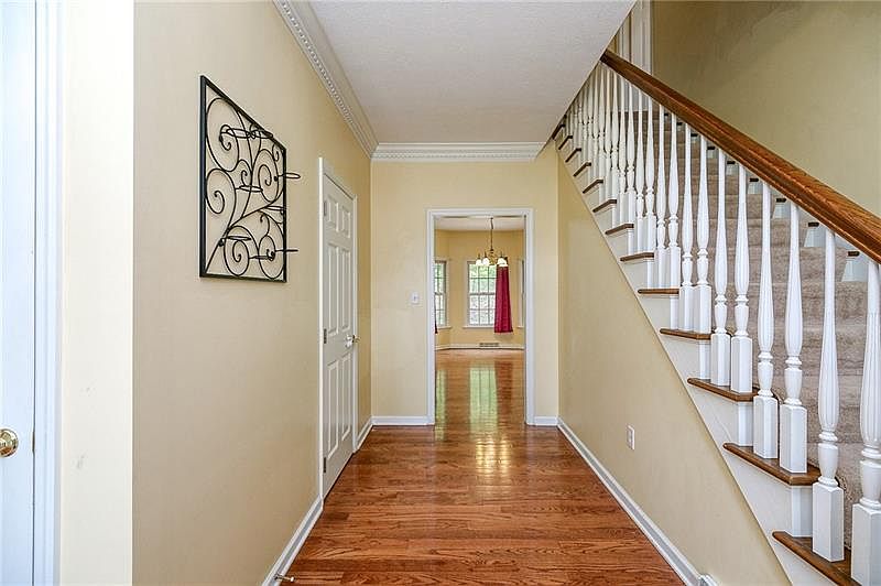 146 Oakview Dr, Cranberry Township, PA 16066 Zillow