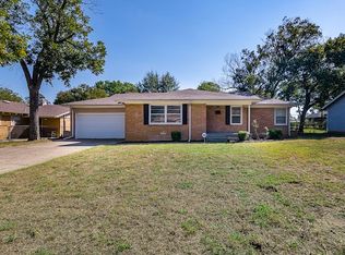 2617 Halbert St, Fort Worth, TX 76112