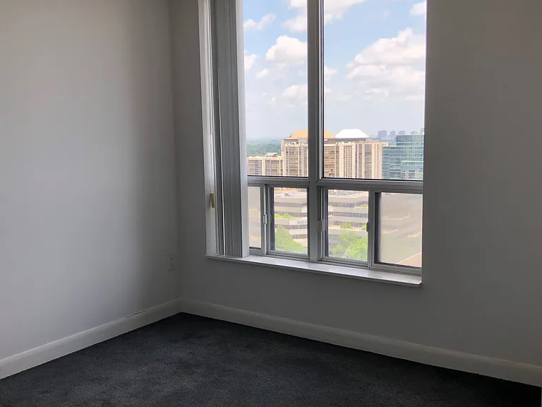 33 Sheppard Ave E #2000 — Photo 10