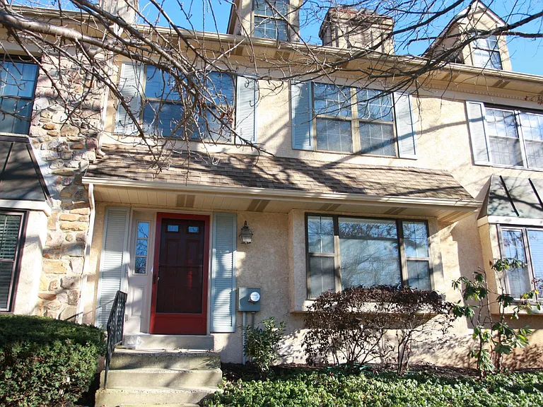 1195 Heyward Rd — Photo 14
