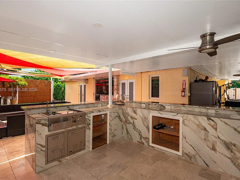 5711 Farragut St — Photo 27