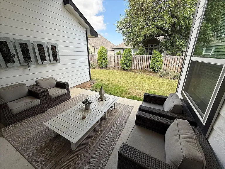 813 Craven Hill Ln — Photo 20