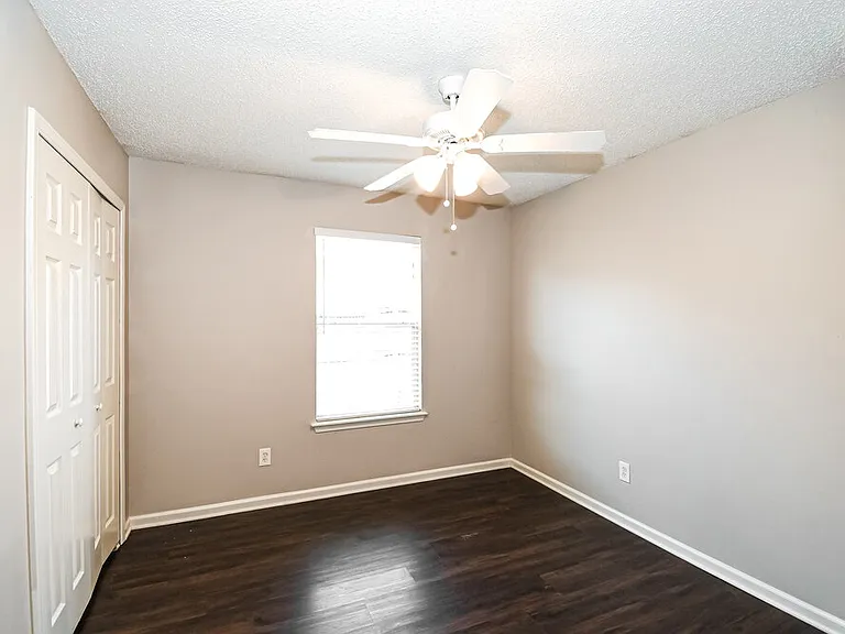 1125 Buccaneer Blvd — Photo 12