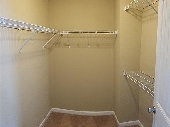 4th image of 5828 Crepe Myrtle Dr