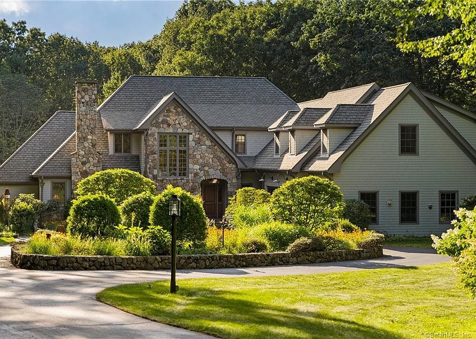 29 Canterbury Ln, Sandy Hook, CT 06482 MLS 170593339 Zillow