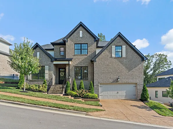 705 Summit Oaks Ct, Nashville, TN 37221