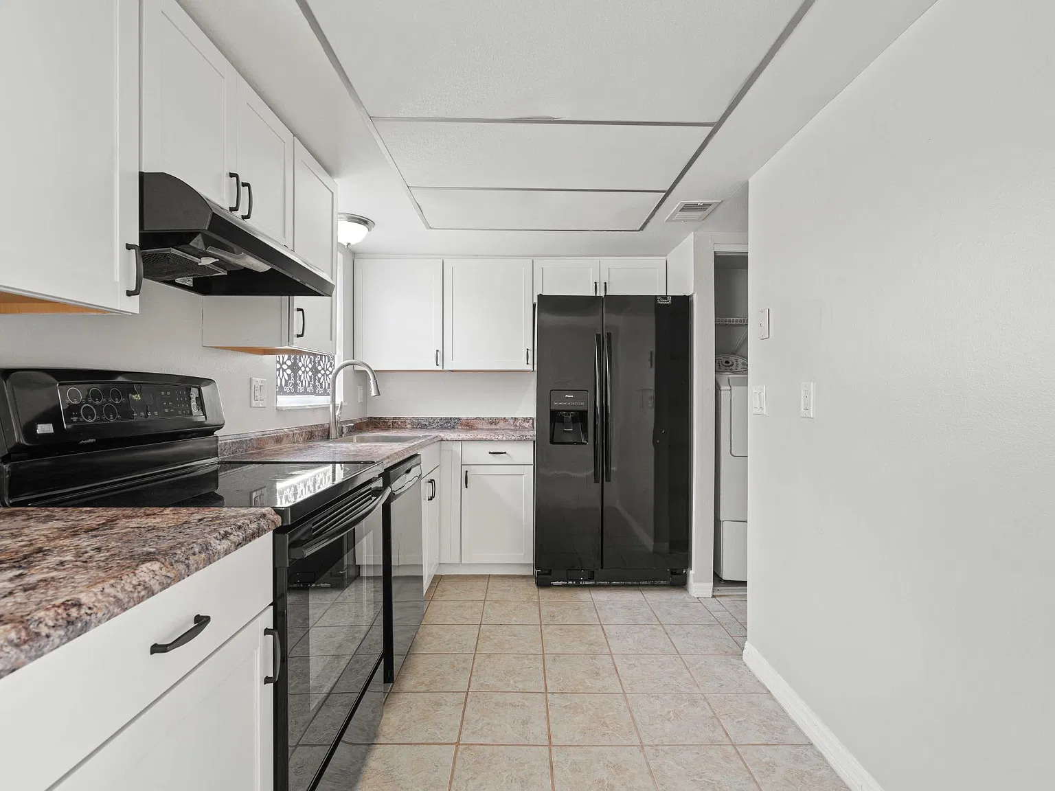 2 bed, 1095 sqft, $1,650 — Photo 4