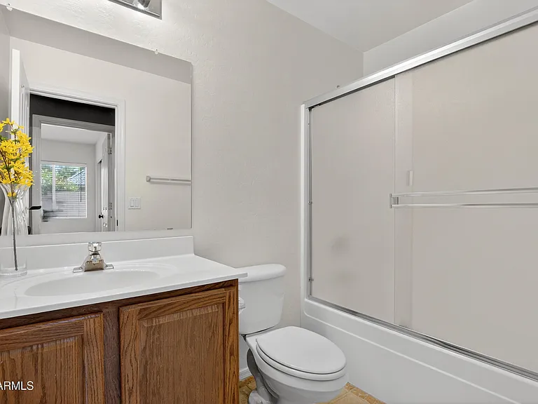 15481 W Mauna Loa Ln — Photo 32
