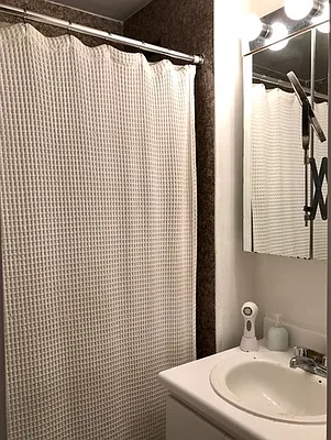 Rented by Sky Management | media 11