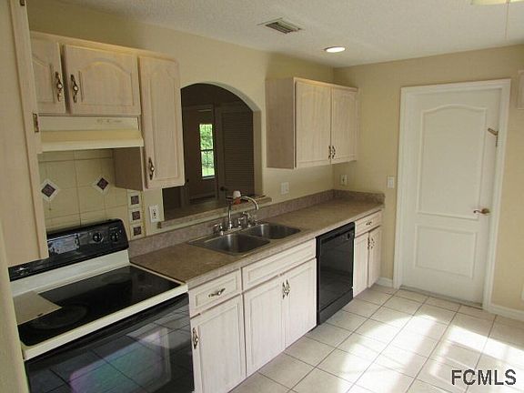 4th image of 55 Felshire Ln