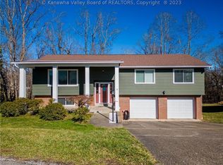5 Larchmont Dr, Huntington, WV 25705