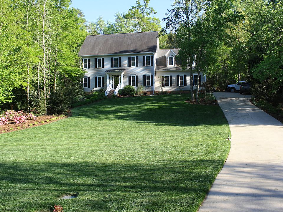 1st image of 720 Plantation Dr