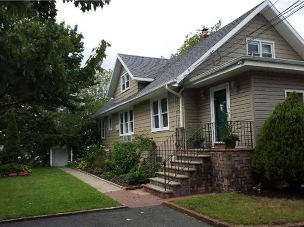 68 Casement Ave, Central Islip, NY 11722