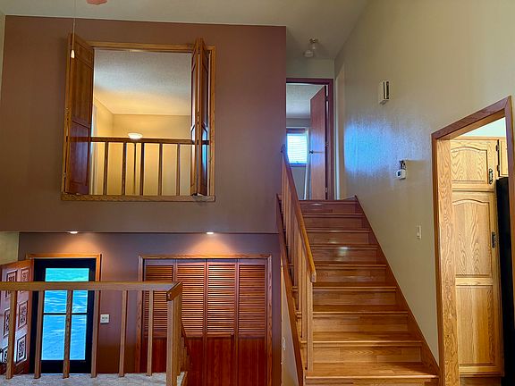 2nd image of 316 E 25th St