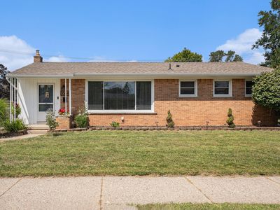 35840 Leon St, Livonia, MI, 48150