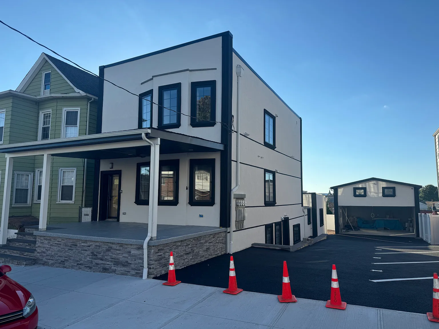 2 bed, $2,600 — Photo 1