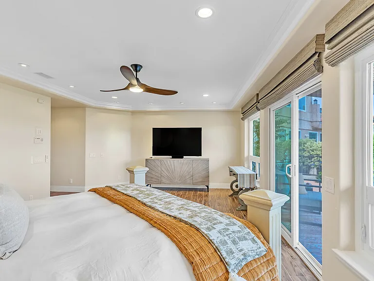 7564 Navigator Cir — Photo 26