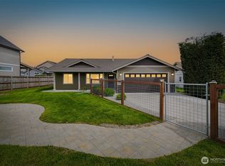 5566 Fisher Pl, Ferndale, WA 98248