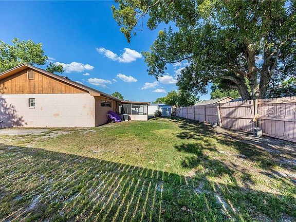 3rd image of 3038 Suwannee Ct