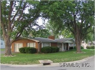 103 Lexington Dr, Collinsville, IL