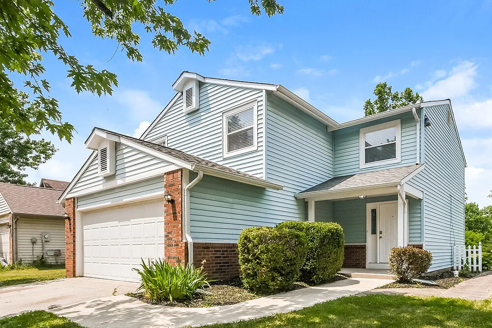 4 bed, 2.5 bath, 1440 sqft, $3,190 — Photo 4