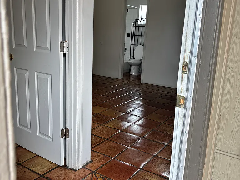 5760 E 23rd St #B — Photo 10