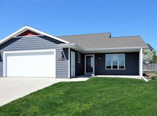 2911 Julie St, Yankton, SD 57078