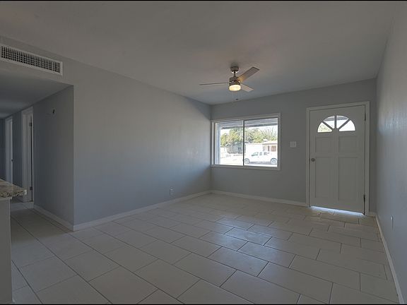 4th image of 7512 Mojave Dr